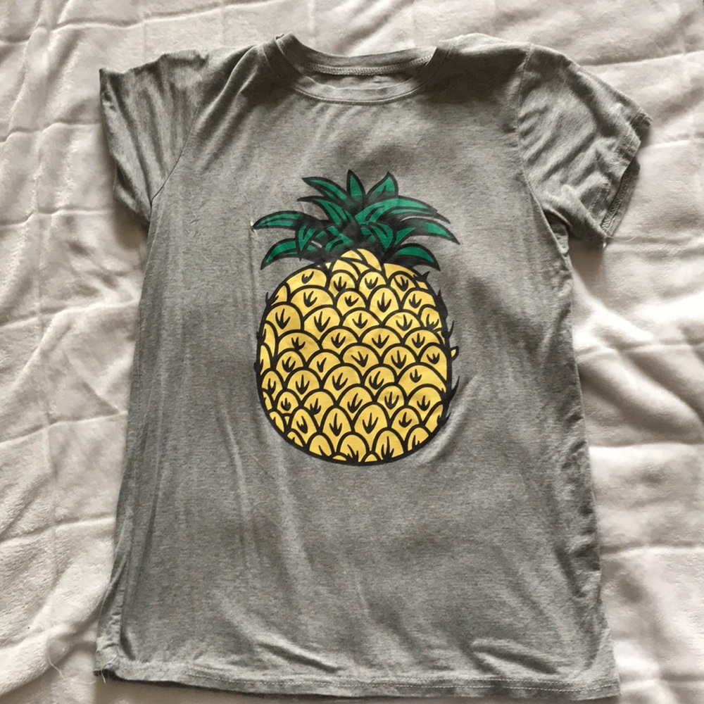 pineapple tee